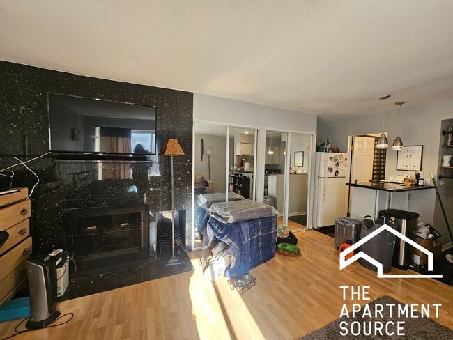 Foto del edificio - 744 W Gordon Ter