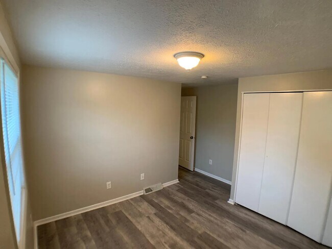 Bedroom 2 - 3233 Hewitt Ave NW