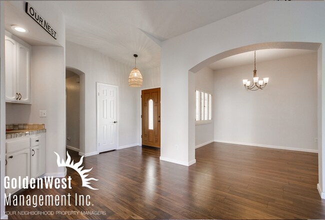 Building Photo - Single Story 3Bdm 2Ba Townhome in Escondido