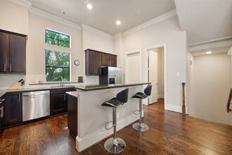 Building Photo - 1629 Upland Lakes