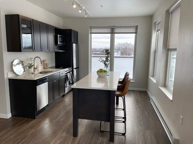 Interior Photo - Motiv Apartments