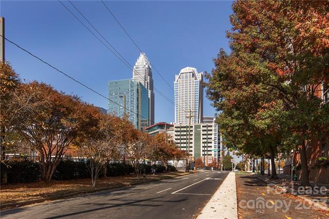 Foto del edificio - 525 E 6th St