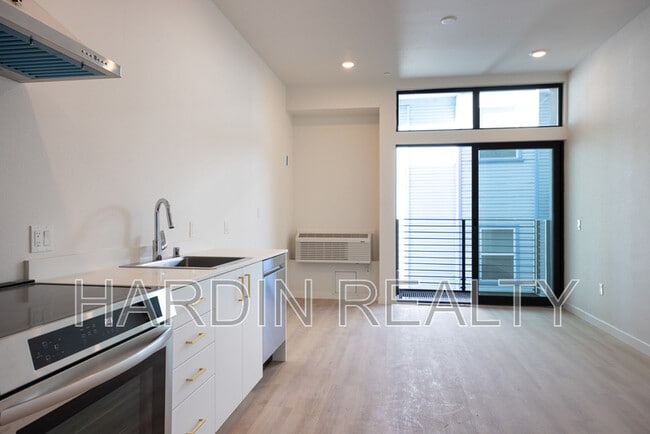 Building Photo - Studio30 Residences