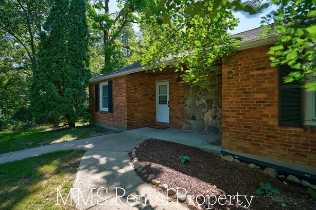 Foto del edificio - 3390 E Cook Rd