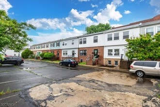 Building Photo - 553 Ocean Ave