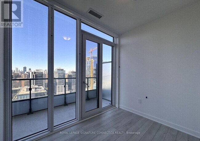 Building Photo - 70 Princess St