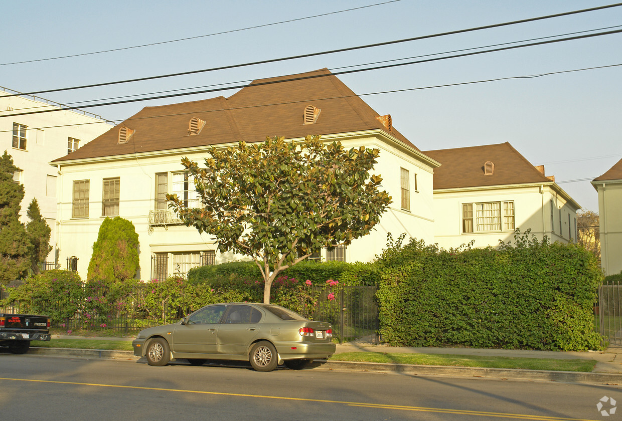 Foto principal - 1132 N Gower St