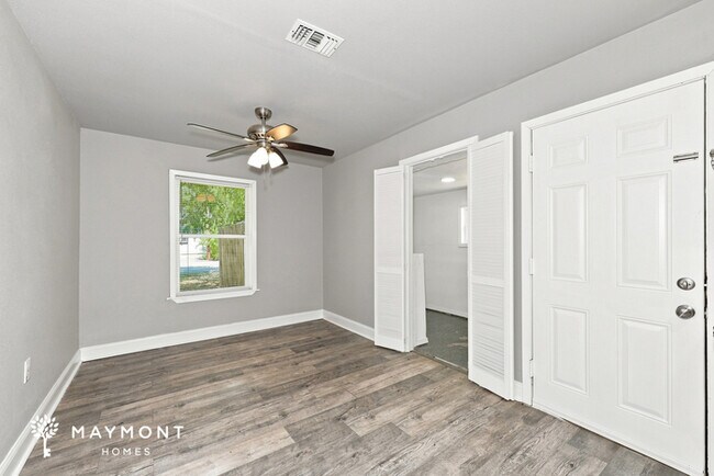 Foto del edificio - Inviting 3-Bedroom Cleburne Home with Fenced Yard
