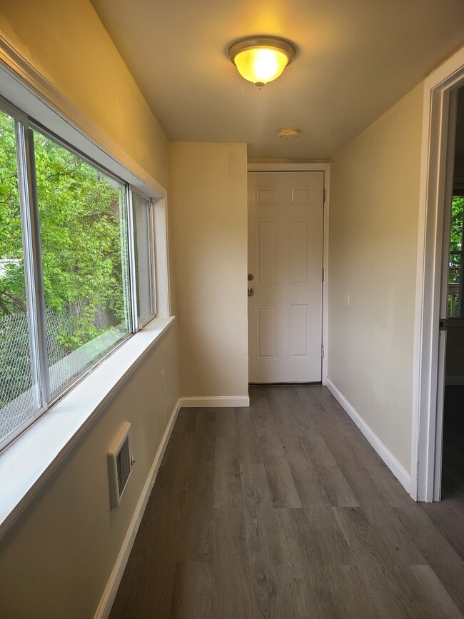 Foto del edificio - 31 Upland Ave