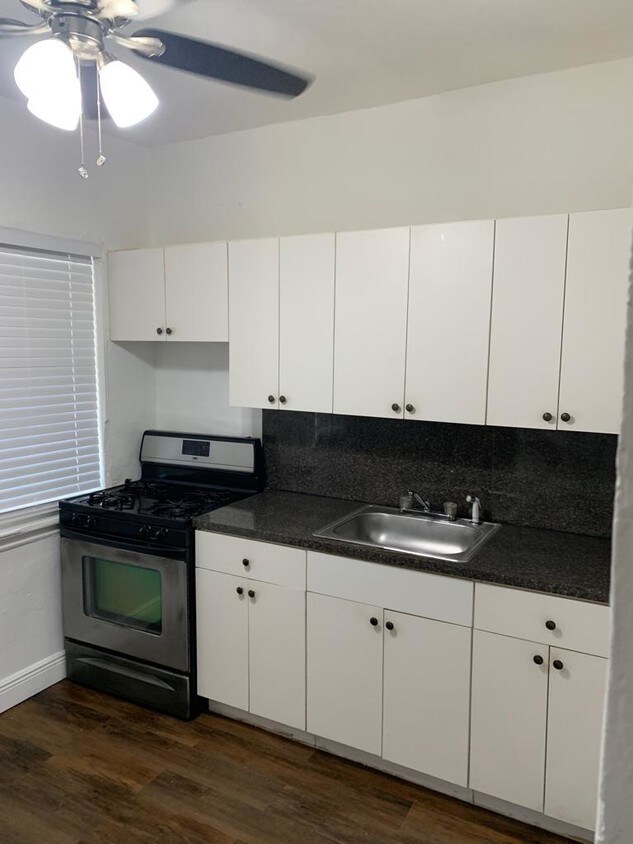 Primary Photo - 2300 W Flagler St