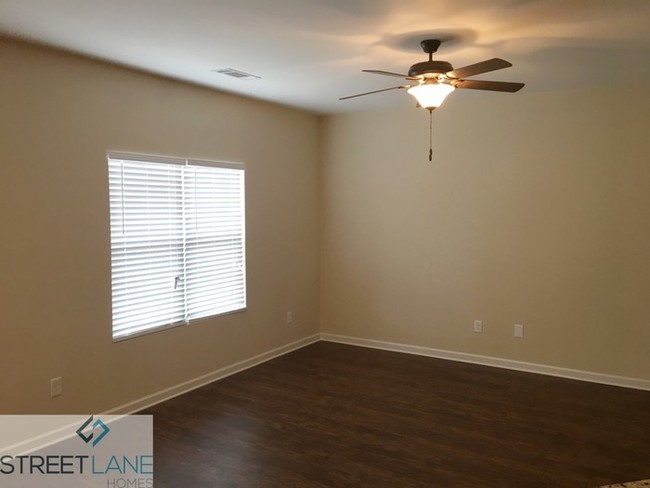 Building Photo - 124 Rankin Cir