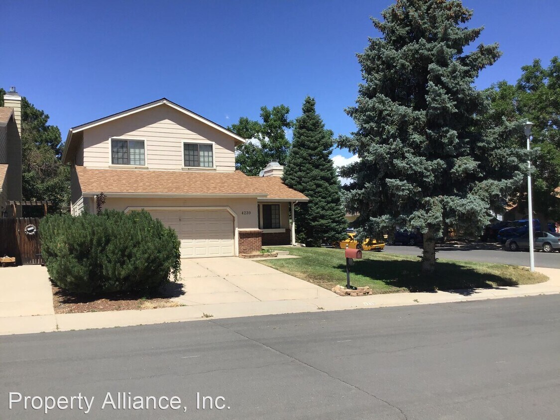 Primary Photo - 3 br, 2.5 bath House - 4239 S. Kittredge S...