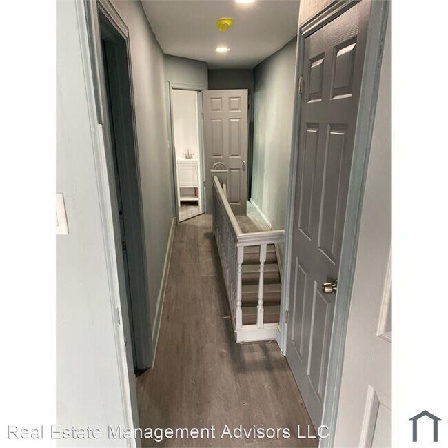 Foto del edificio - 4 br, 1 bath House - 824 E Westmoreland St