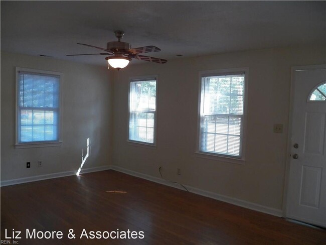 Foto del edificio - 2 br, 1 bath House - 627 Briarfield Road