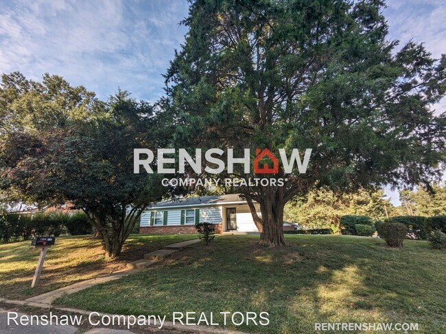 Foto del edificio - 3 br, 1 bath House - 5423 Bannock St