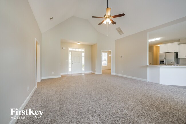 Building Photo - 117 Marshas Vineyard