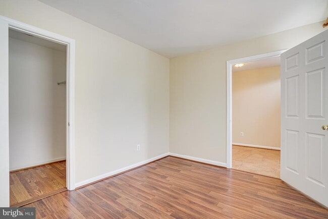 Building Photo - 6187 Les Dorson Ln
