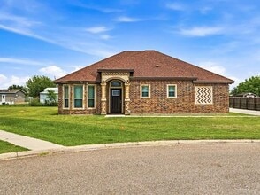 Building Photo - 25 Cowboy Dr