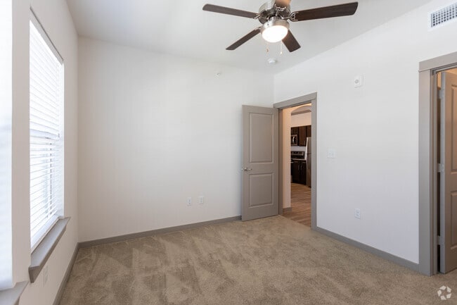 1BR, 1BA - 652 SF - Windmill Ranch Apartments
