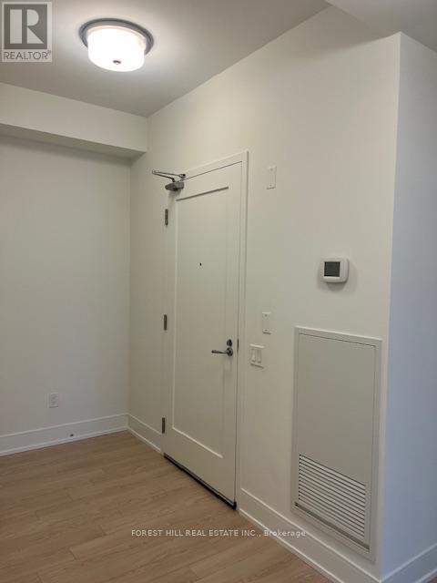 Building Photo - 310 Tweedsmuir Ave