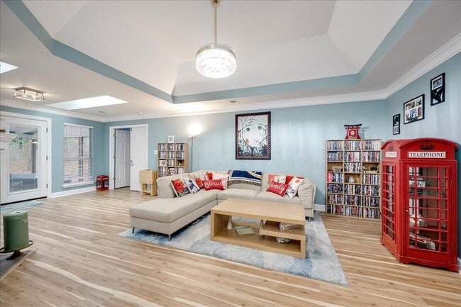 Foto del edificio - 4700 Mill Pond Ct