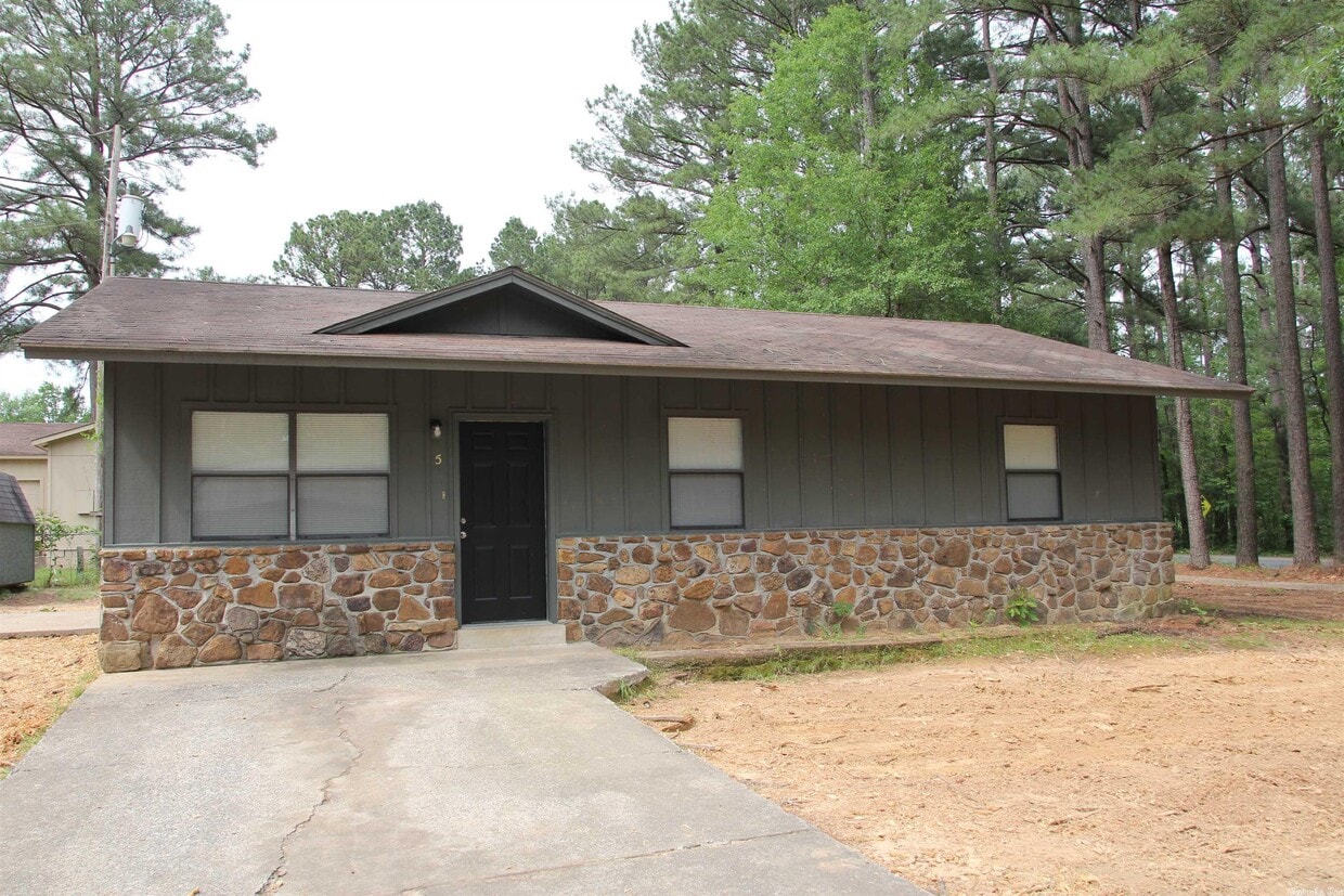 5 Winnie Cove, Jacksonville, AR 72076 House for Rent in Jacksonville