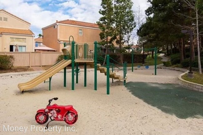Building Photo - 2 br, 2.5 bath House - 952 Caminito Estrella