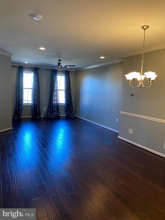 Building Photo - 23620 Sailfish Square
