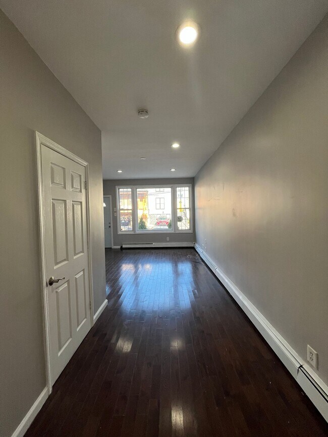 Foto del edificio - 7 Stevens Ave