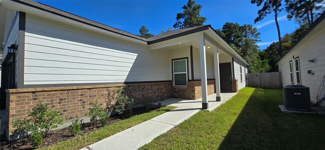 Building Photo - 16834 Pandora Wy