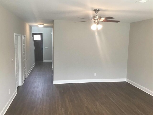 Foto del edificio - 5042 Mountain Springs Road