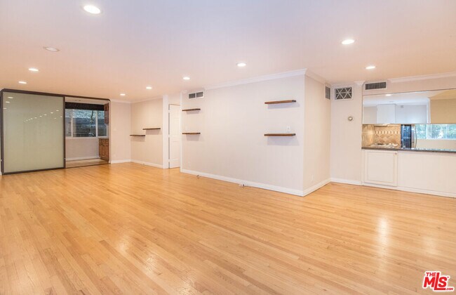 Foto del edificio - 262 N Crescent Dr