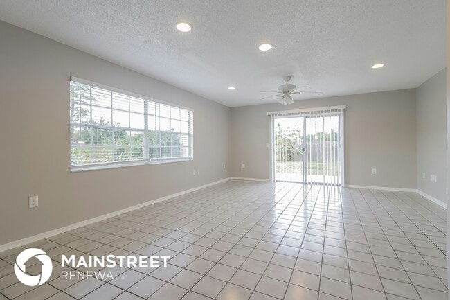 Building Photo - 4000 Downey Ct