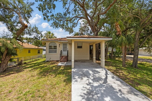 Building Photo - 7416 S Germer St