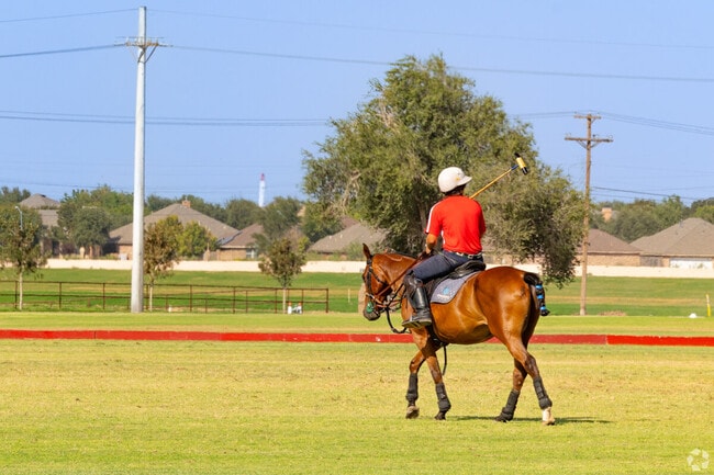 Locals in Adobe Meadows can join the Midland Country Club for golf and other sports.