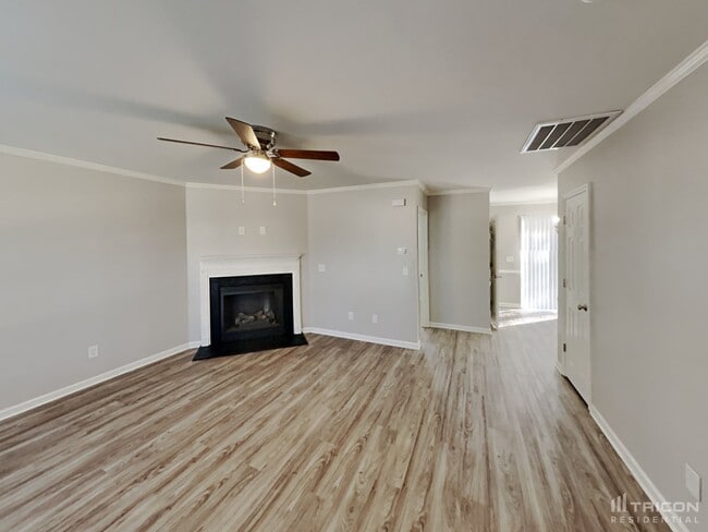 Foto del edificio - 4097 Village Park Ct