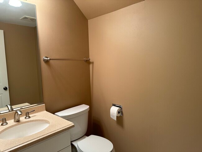 Foto del edificio - 1221 Orleans Dr