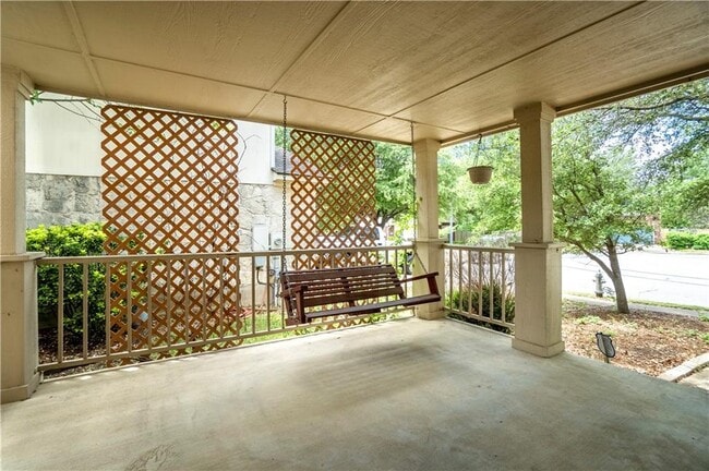 Building Photo - 1301 Caras Cv