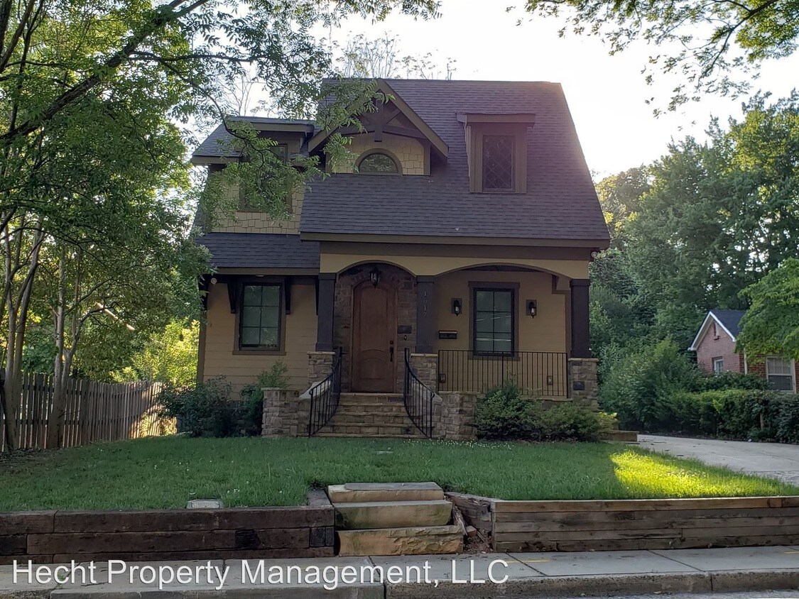 Primary Photo - 4 br, 3 bath House - 1617 Chatham Ave
