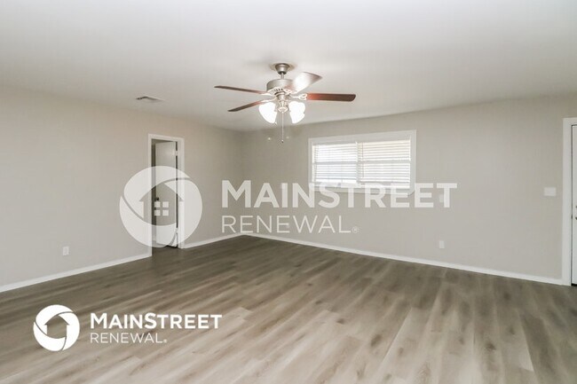 Foto del edificio - 1119 Elmhurst St