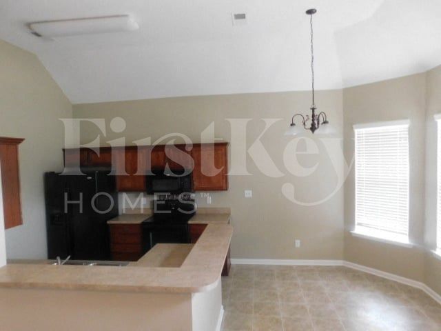 Foto del edificio - 4655 Tulip Creek Dr