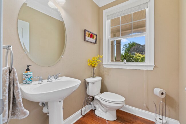 Foto del edificio - 3450 Dalwood Dr