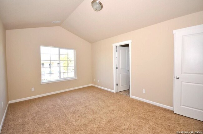 Building Photo - 16275 SW Gage Ln