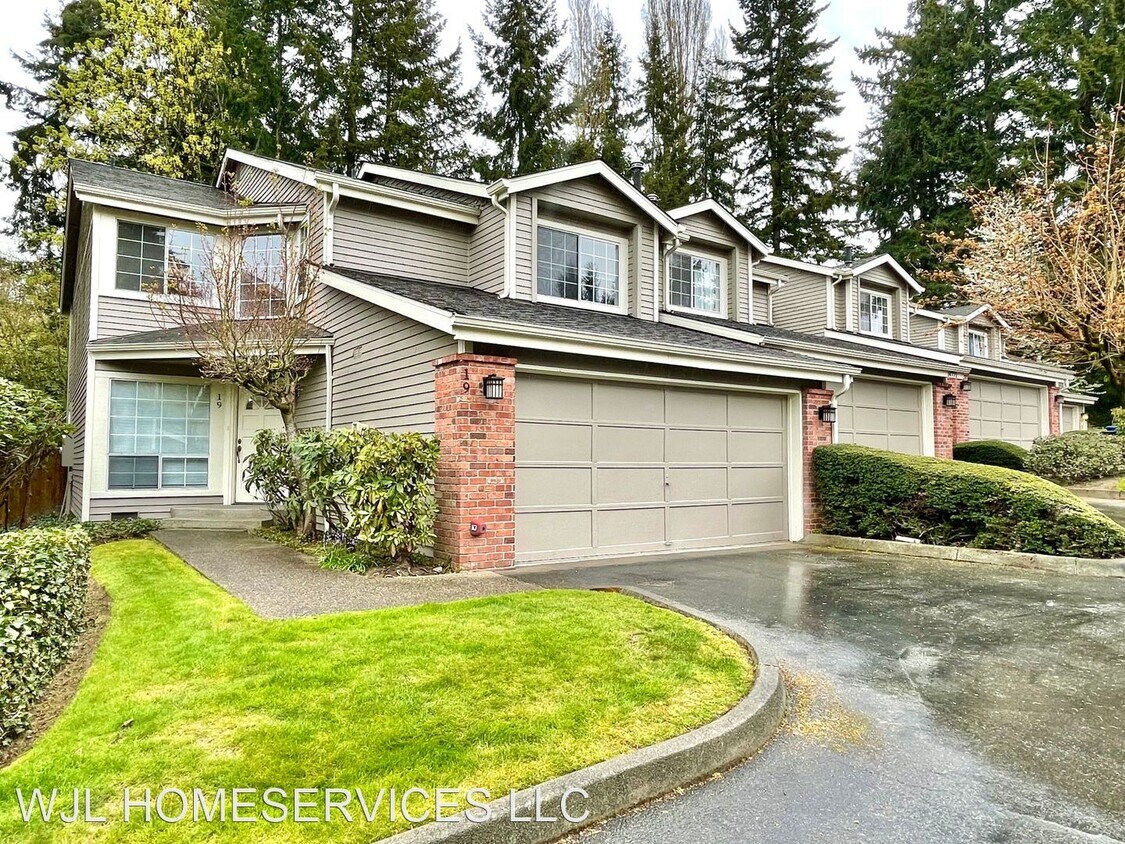 Primary Photo - 2 br, 2.5 bath House - 14771 NE 3rd St uni...