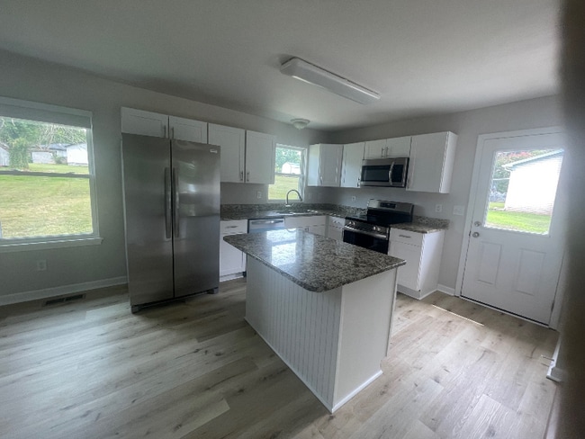 Building Photo - 135 Clauson Dr