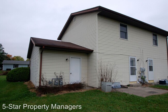 Building Photo - 402 S Silverwood Ln