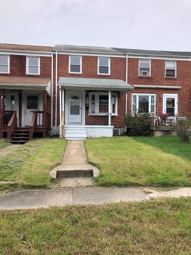 Primary Photo - 2 Bedroom, 2 Bath Brick Front Townhome wit...