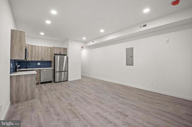 Building Photo - 3623 N 21st St