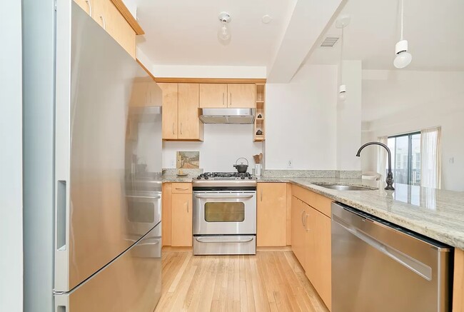 Foto del edificio - 2570 E 17th St