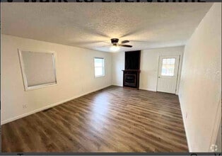Building Photo - 108 S Park Dr